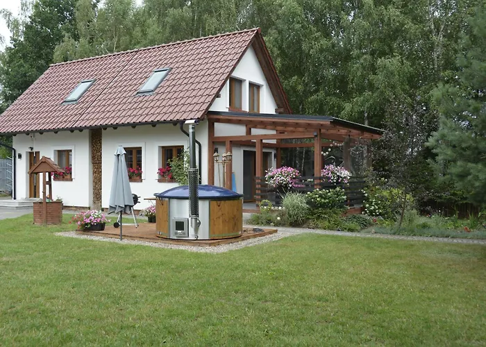 Large Holiday Home Czapiewice